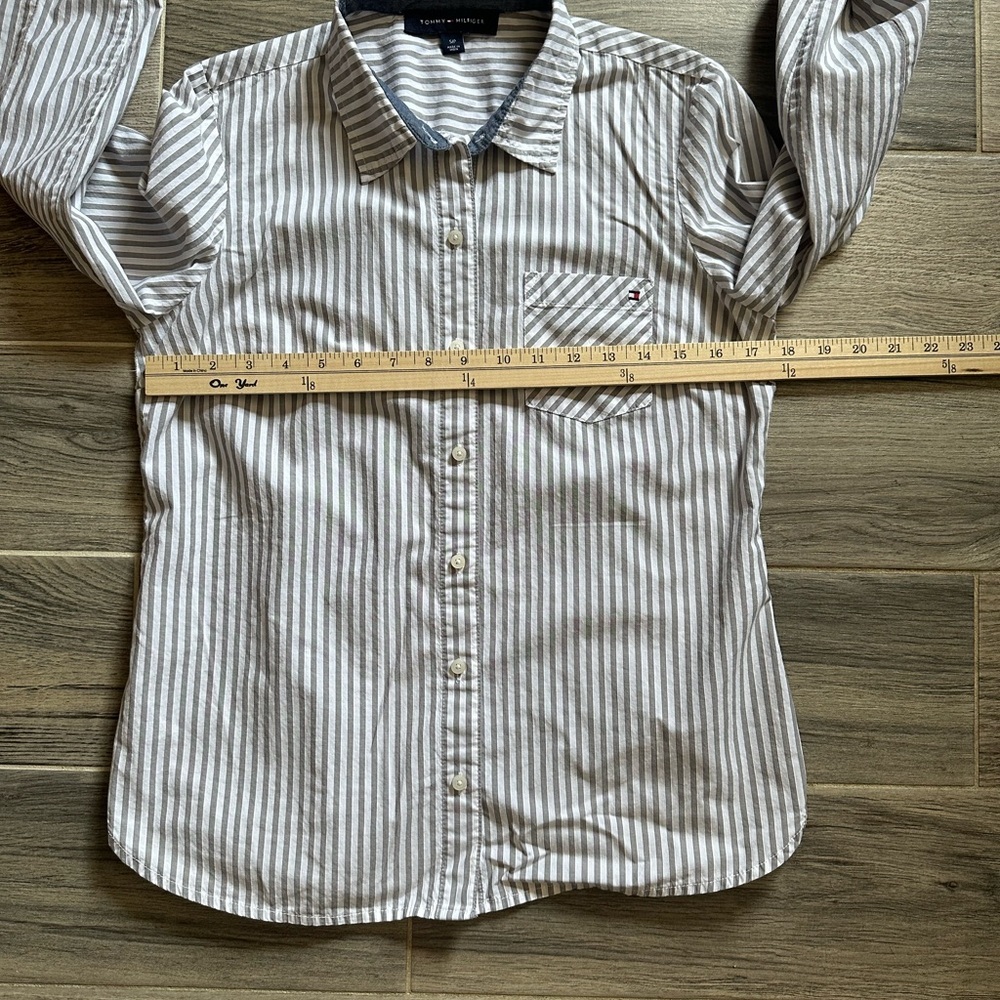 Tommy Hilfiger Gray Casual Button Down Shirt size S/P - Picture 4 of 11